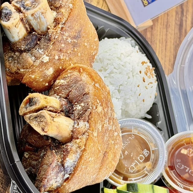Crispy "Pata" Slices (2 pcs).